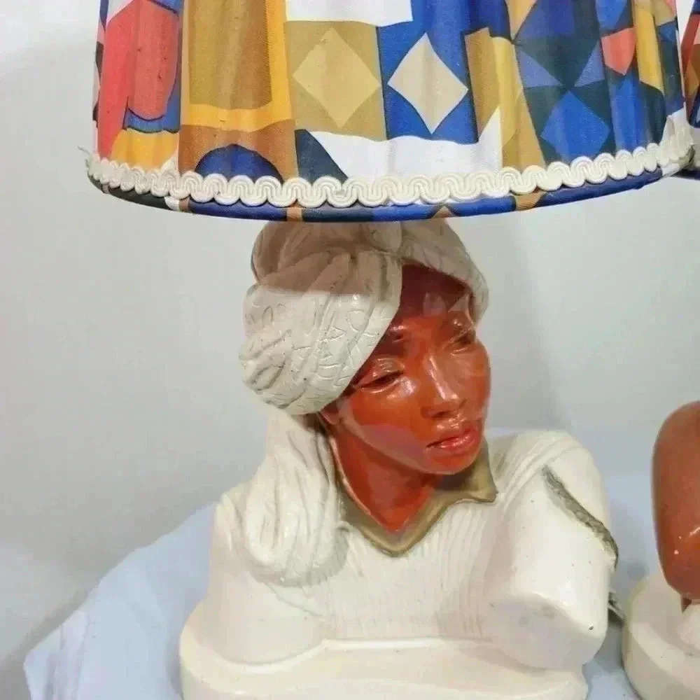 VINTAGE STATUARY CO. LAMP 1955 - Picture 2 of 10